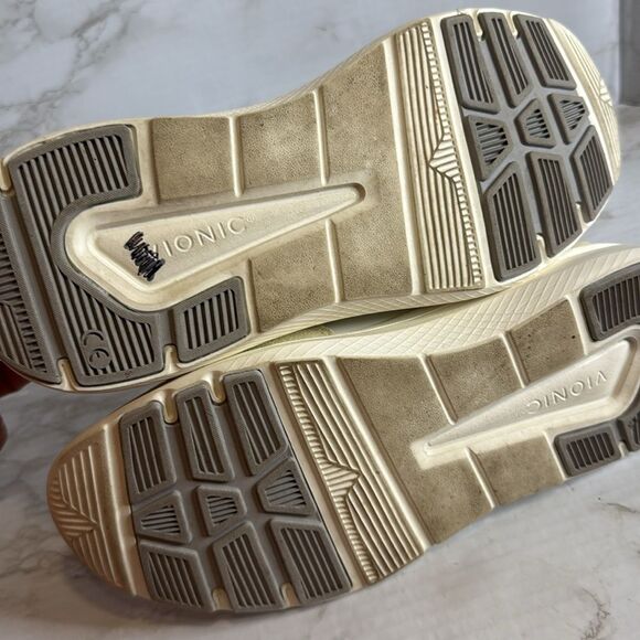 Vionic Athena Walking Comfort Arch Support White Shoes ladies size 8.5 - Picture 7 of 9